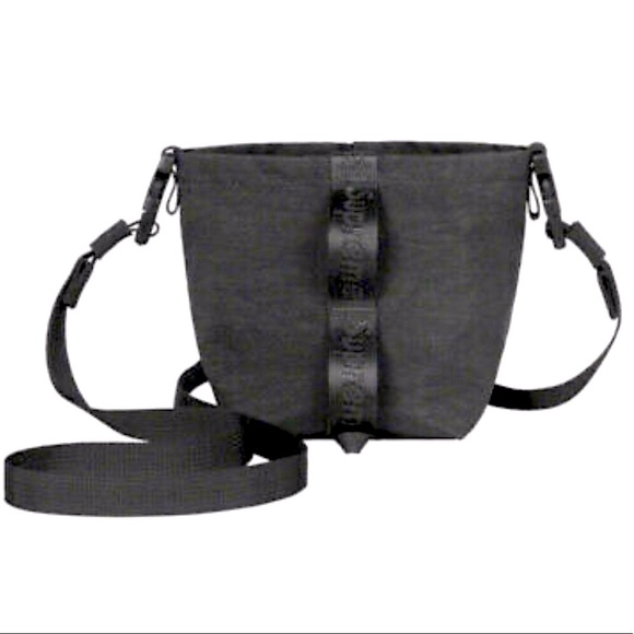 Supreme Handbags - Supreme Neck Pouch Purse FW2020